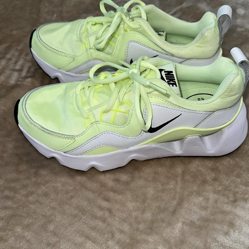 Nike Women's Lime Green Sneakers - Picture 2 of 3